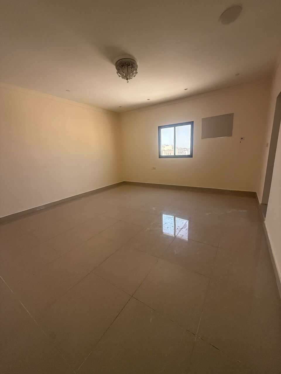 Riffa, Apartments, Flats, Houses & Villas, BHD 200/month,  2 BR,  Specious 2 Bedroom Flat For Rent BD200 Including EWA