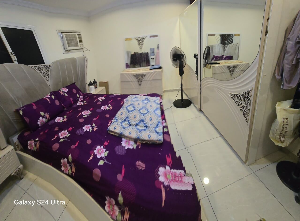 Jeddah, Household Items, SAR 500,  Sell Bedset Wardrobe Fridge Sofa Ac