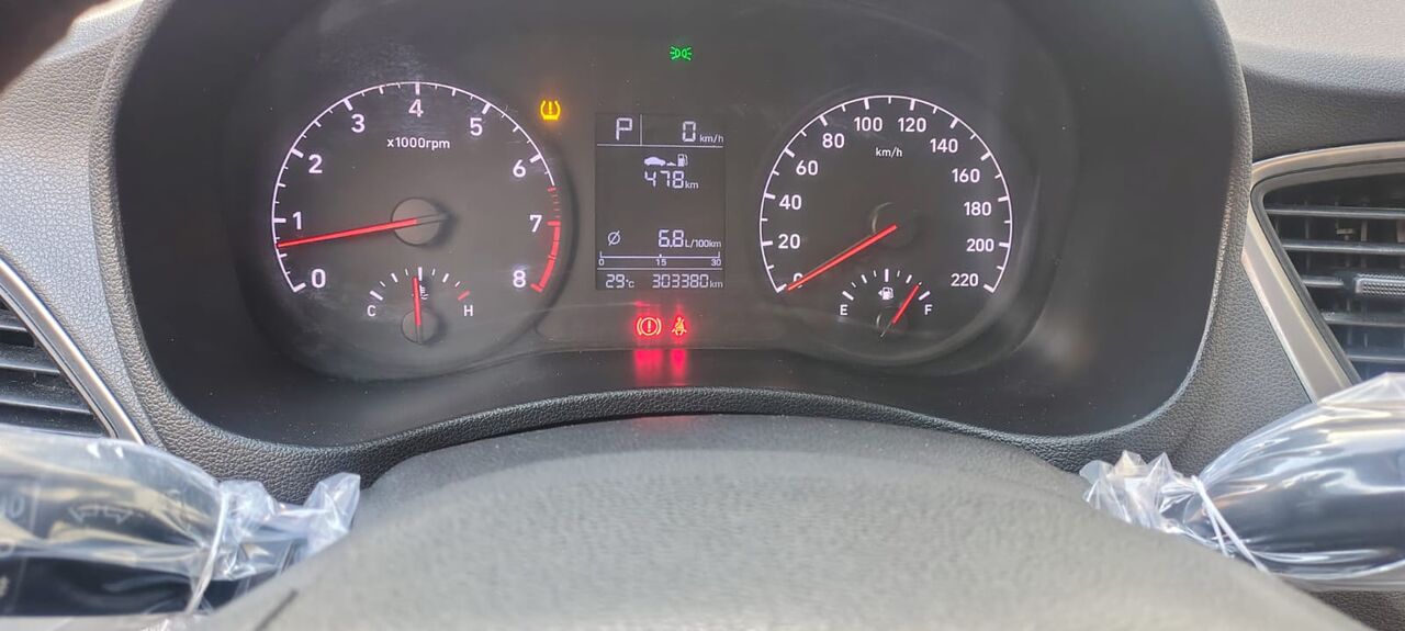 Khobar, Vehicles, Cars & Trucks , SAR 30000,  Hyundai Accent,  2018,  Automatic,  303380 KM,  Good Condition