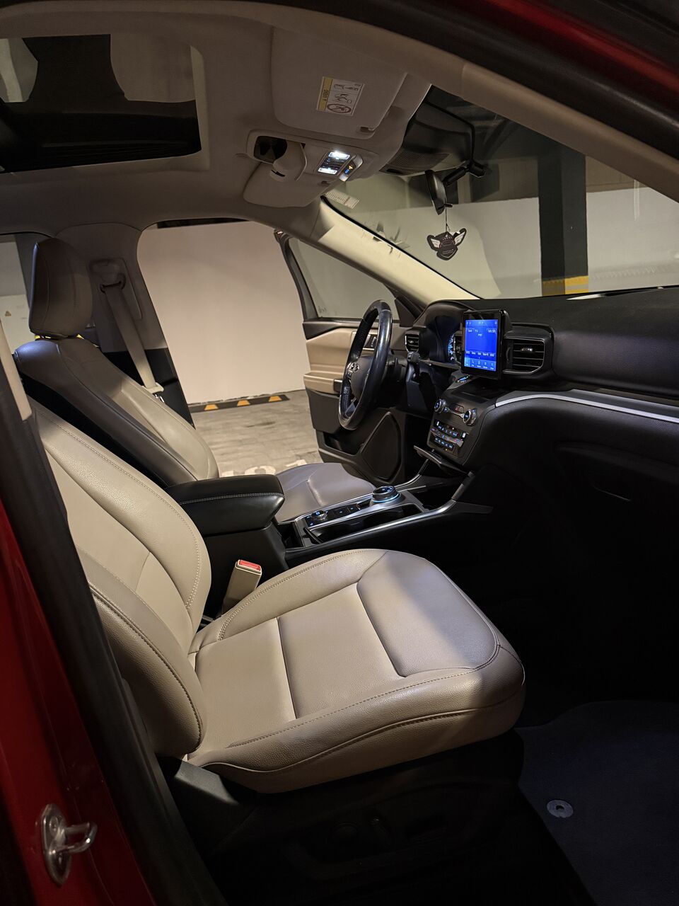 Al Rakah Al Janubiyah, Vehicles, Cars & Trucks , SAR 88000,  Ford Explorer,  2020,  Automatic,  95000 KM,    Single Owner Almost New Low Mileage