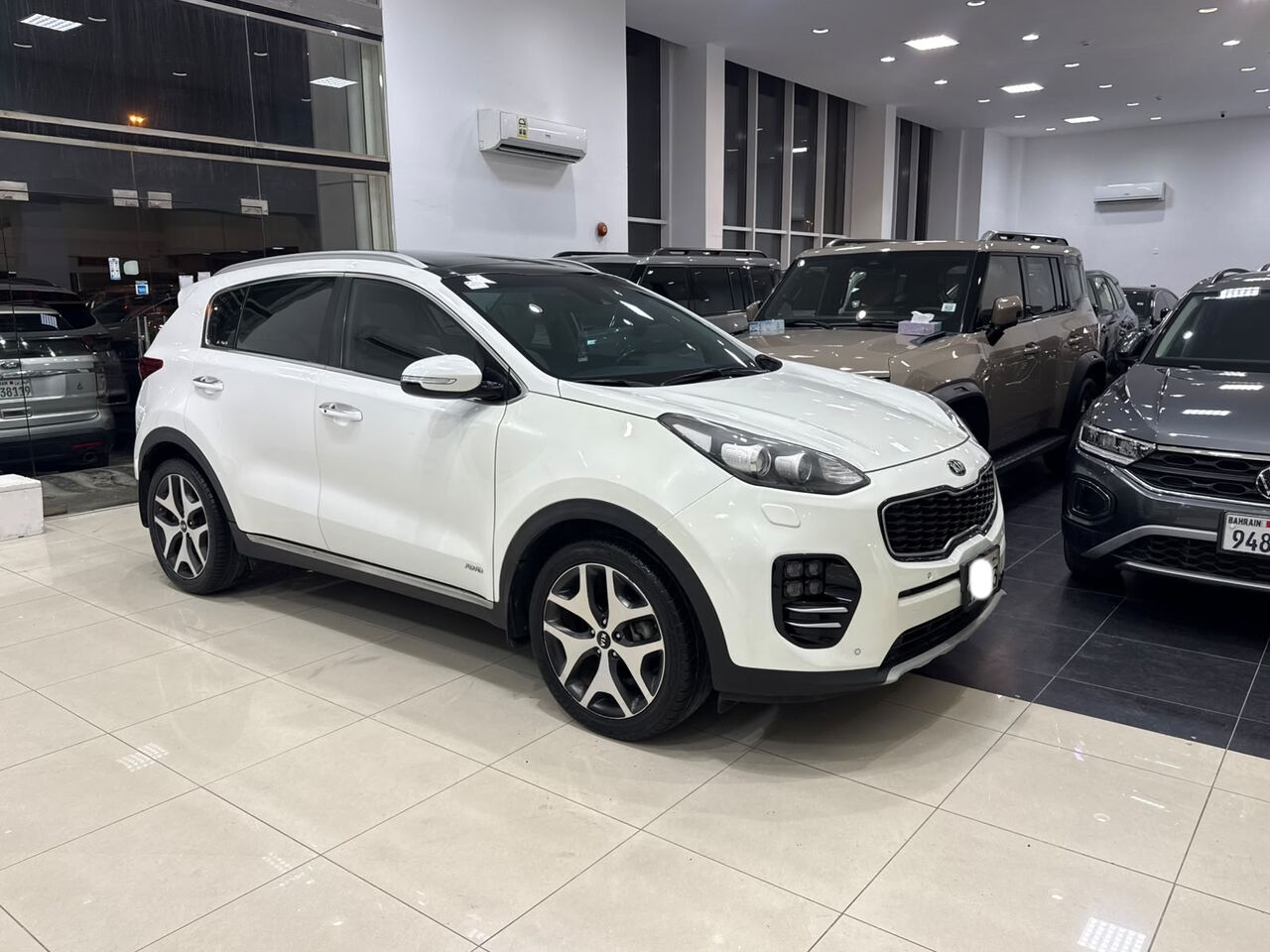 Manama, Vehicles, Cars & Trucks , BHD 4900,  Kia Sportage GT-line,  2018,  Automatic,  89500 KM,    (White)