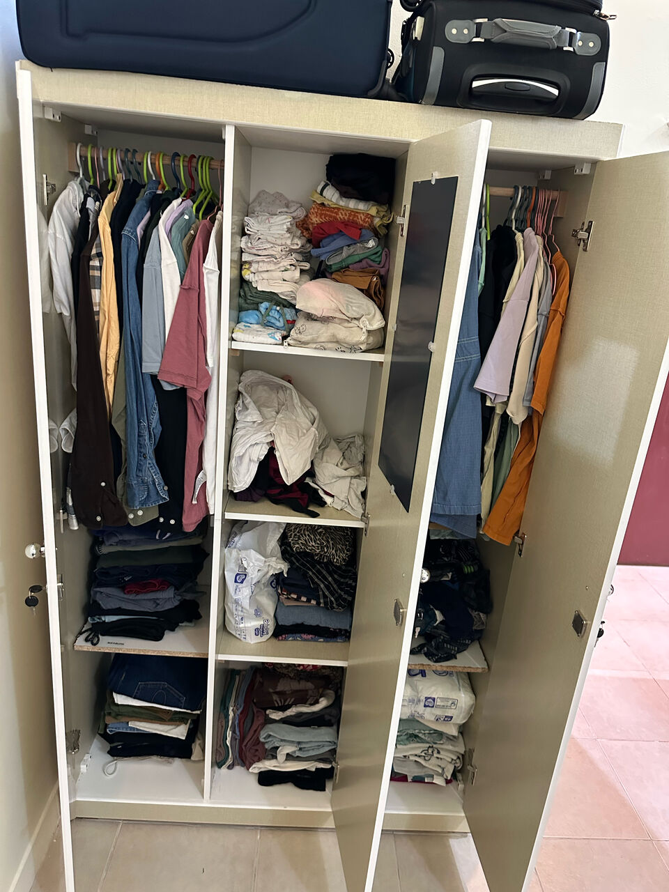 Jubail, Household Items, SAR 450,  3-DOOR CUPBOARD FOR SALE!
