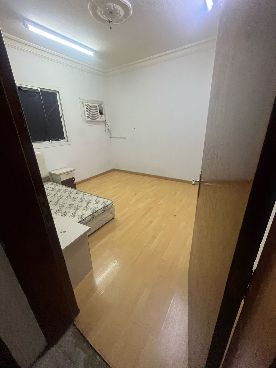 Riyadh, Rooms for Rent, SAR 1200/year,  35 Sqm Furnished Room For Rent In Prime Locatio