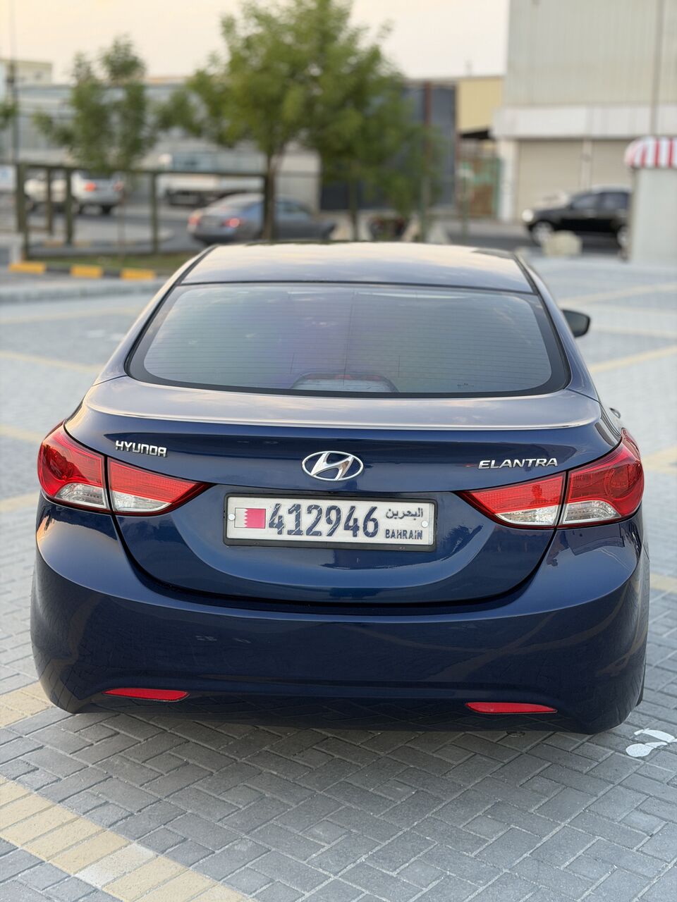 Manama, Vehicles, Cars & Trucks , BHD 1750,  Hyundai Elantra,  2012,  Automatic,  137453 KM,  Hyundai Elentra  Mid Option In Excellent Condition