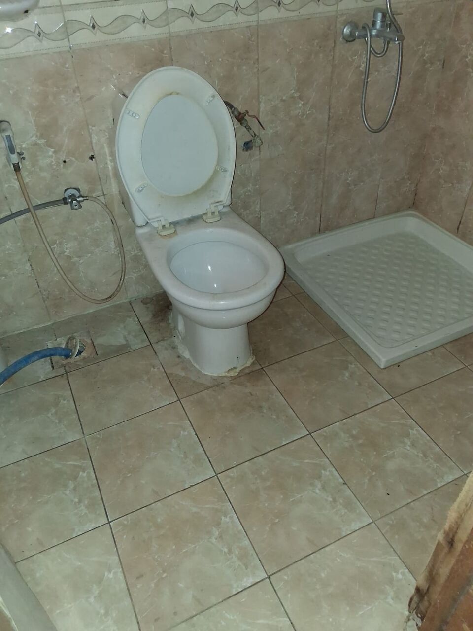 Gudaibiya, Apartments, Flats, Houses & Villas, BHD 150/year,  2 BR,  2 Bedrooms 2 Washroom Hall Kitchen Lift Separate Washroom