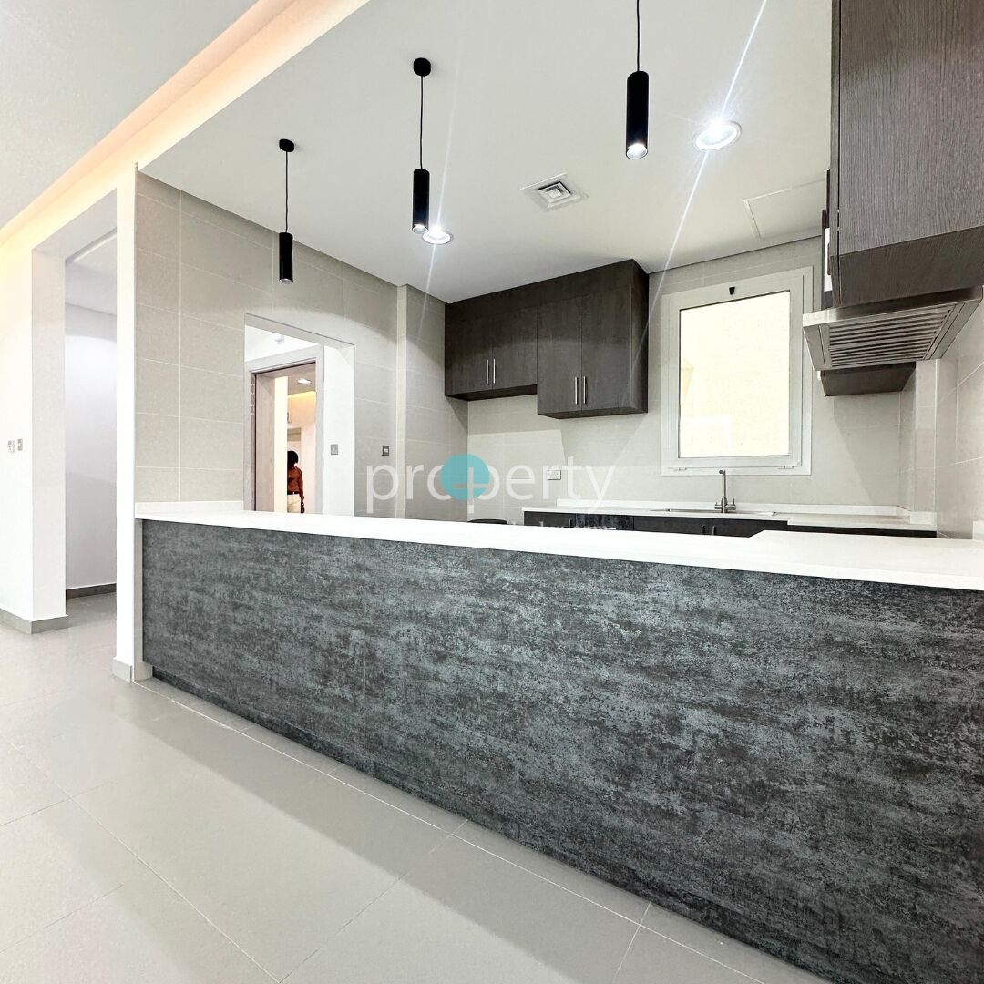 Kuwait City, Apartments, Flats, Houses & Villas, KWD 800/month,  3 BR,  Brand New 3 Bedroom Apartment In Kuwait City