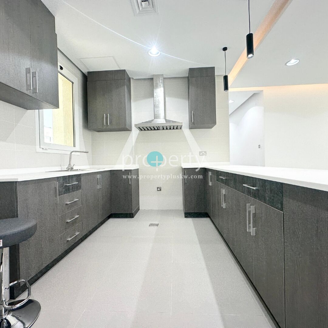 Kuwait City, Apartments, Flats, Houses & Villas, KWD 800/month,  3 BR,  Brand New 3 Bedroom Apartment In Kuwait City