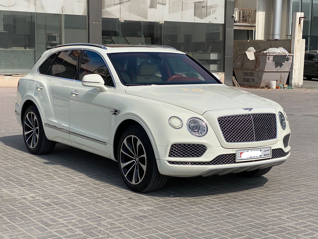 Manama, Vehicles, Cars & Trucks , BHD 21900,  Bentley Bentayga,  2017,  Automatic,  126200 KM,    (White)