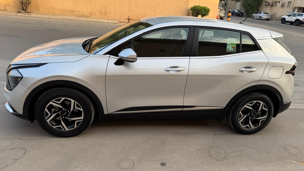 Riyadh, Vehicles, Cars & Trucks , SAR 67000,  KIA SPORTAGE,  2024,  Automatic,  90000 KM,  4X4 DRIVE MID 100% ORIGINAL CONDITION 1