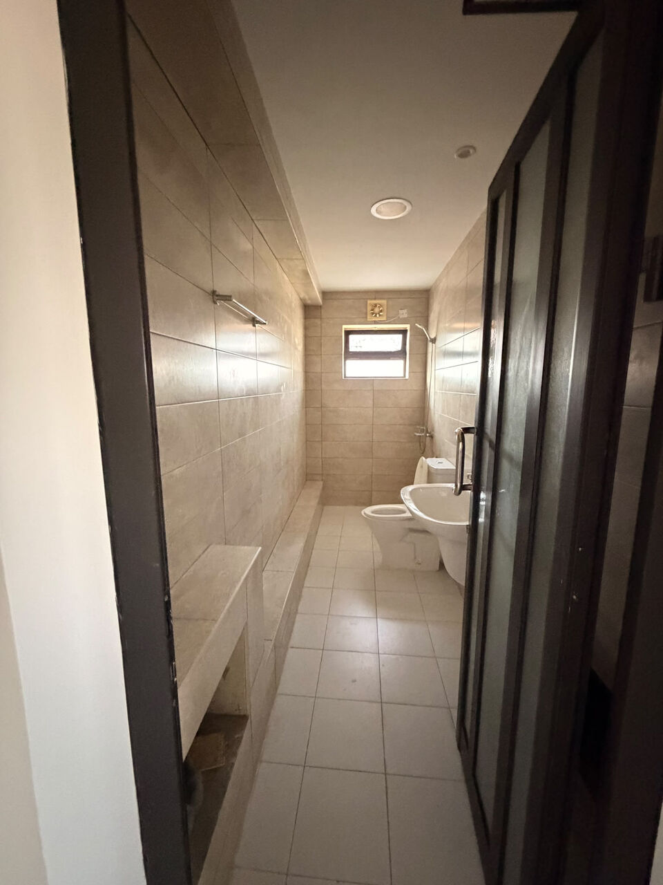 Zinj, Apartments, Flats, Houses & Villas, BHD 190/year,  2 BR,  RENT - FLAT IN ZING FAMILY AREA