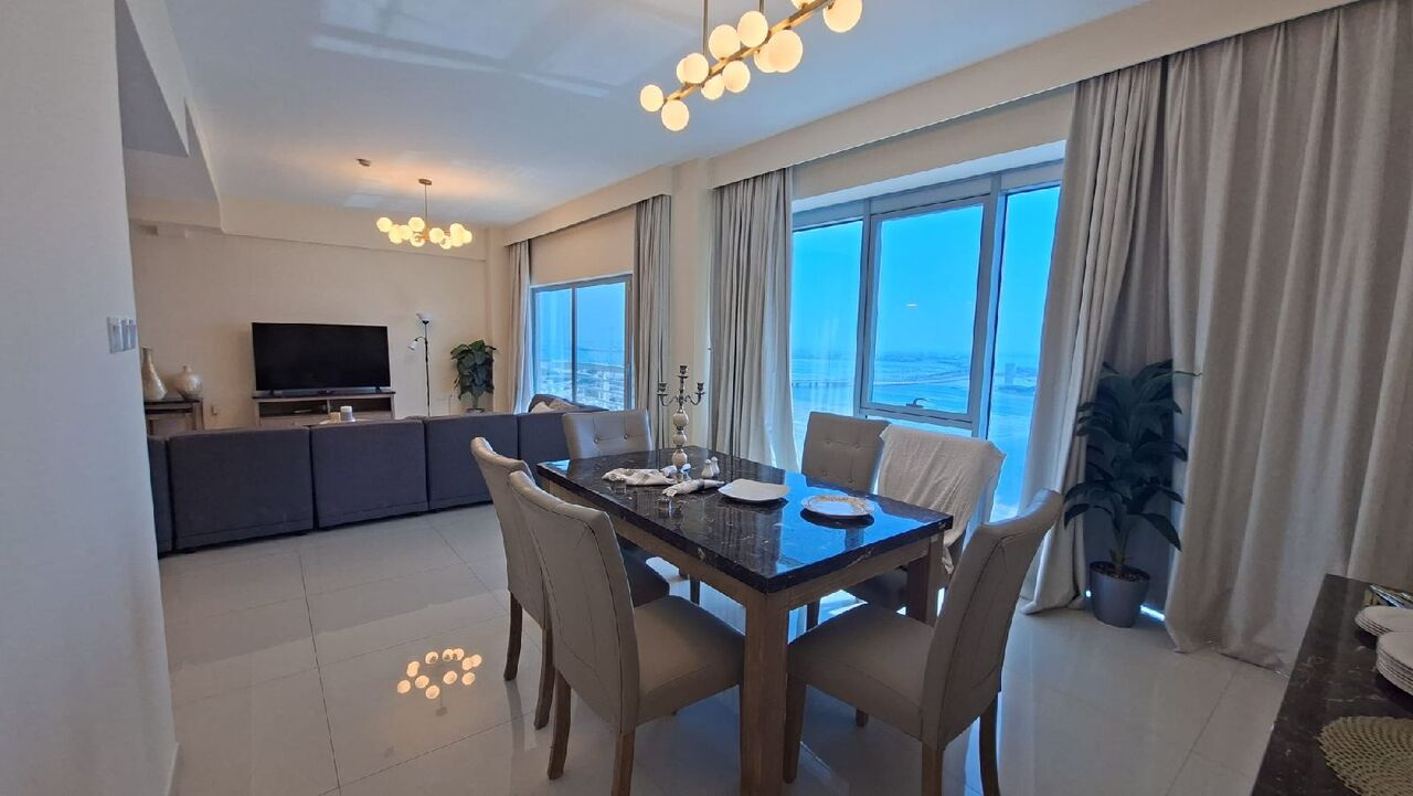 Mahooz, Apartments, Flats, Houses & Villas, BHD 1100/year,  3 BR,  Fully Furnished 3 Bedroom Penthouse With Ewa For Rent In : Mahooz