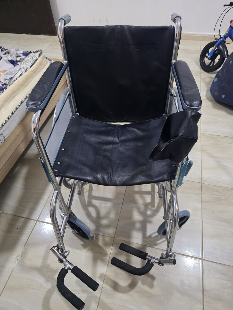 Al Rakah Al Janubiyah, Furniture, SAR 200,  Foldable Chrome Wheelchair With Self-Propelling Wheels - New And Only Used For Two Weeks