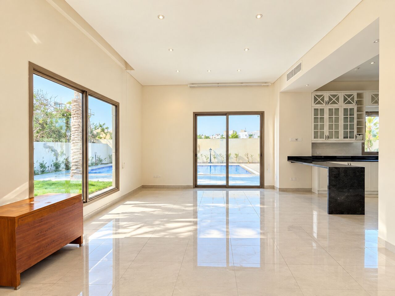 Saar, Villas, BHD 1900,  Furnished,  490 Sq. Meter,  Spacious 4BR Villa | Private Pool & Garden | Compound Amenities