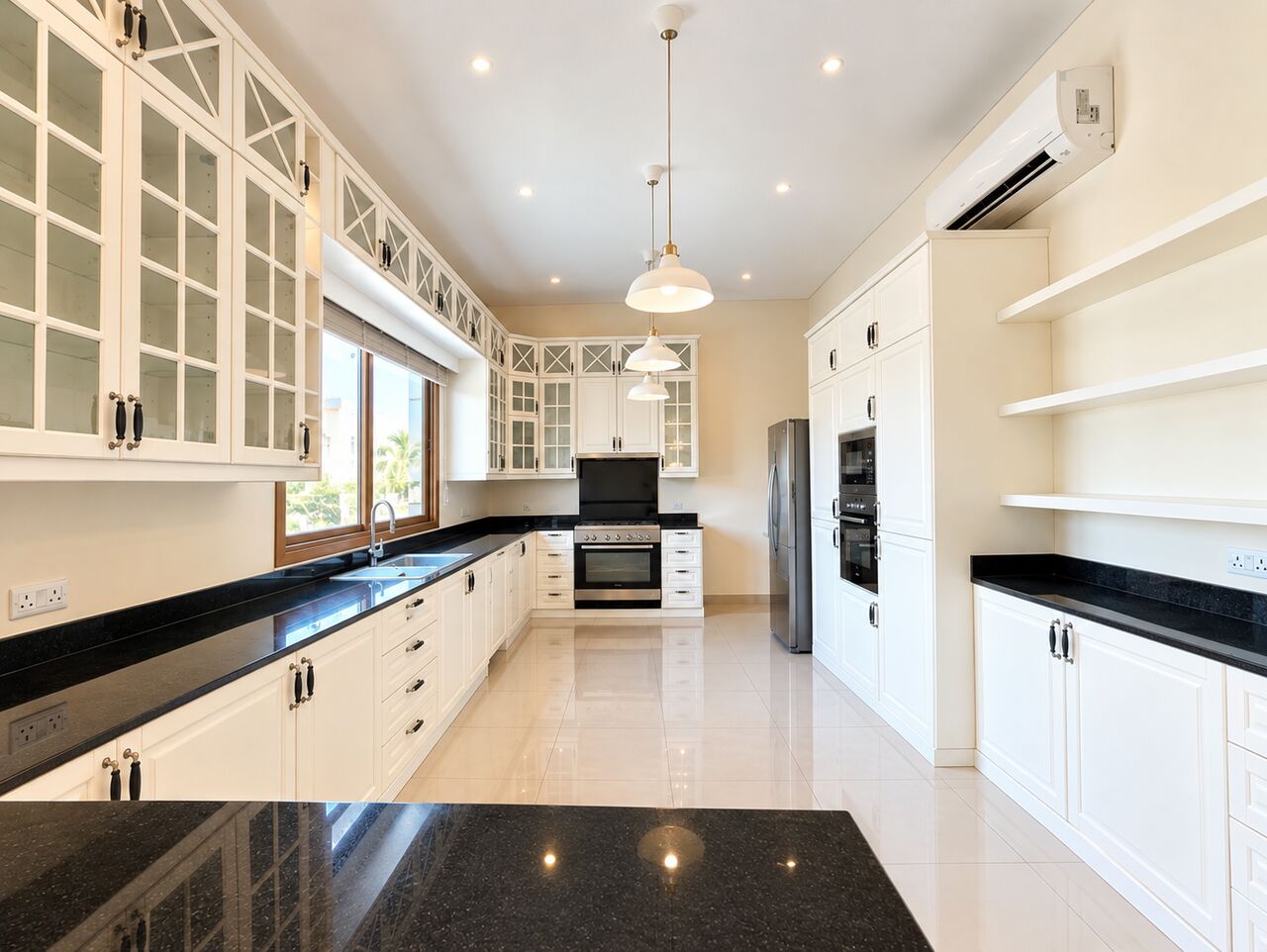 Saar, Villas, BHD 1900,  Furnished,  490 Sq. Meter,  Spacious 4BR Villa | Private Pool & Garden | Compound Amenities