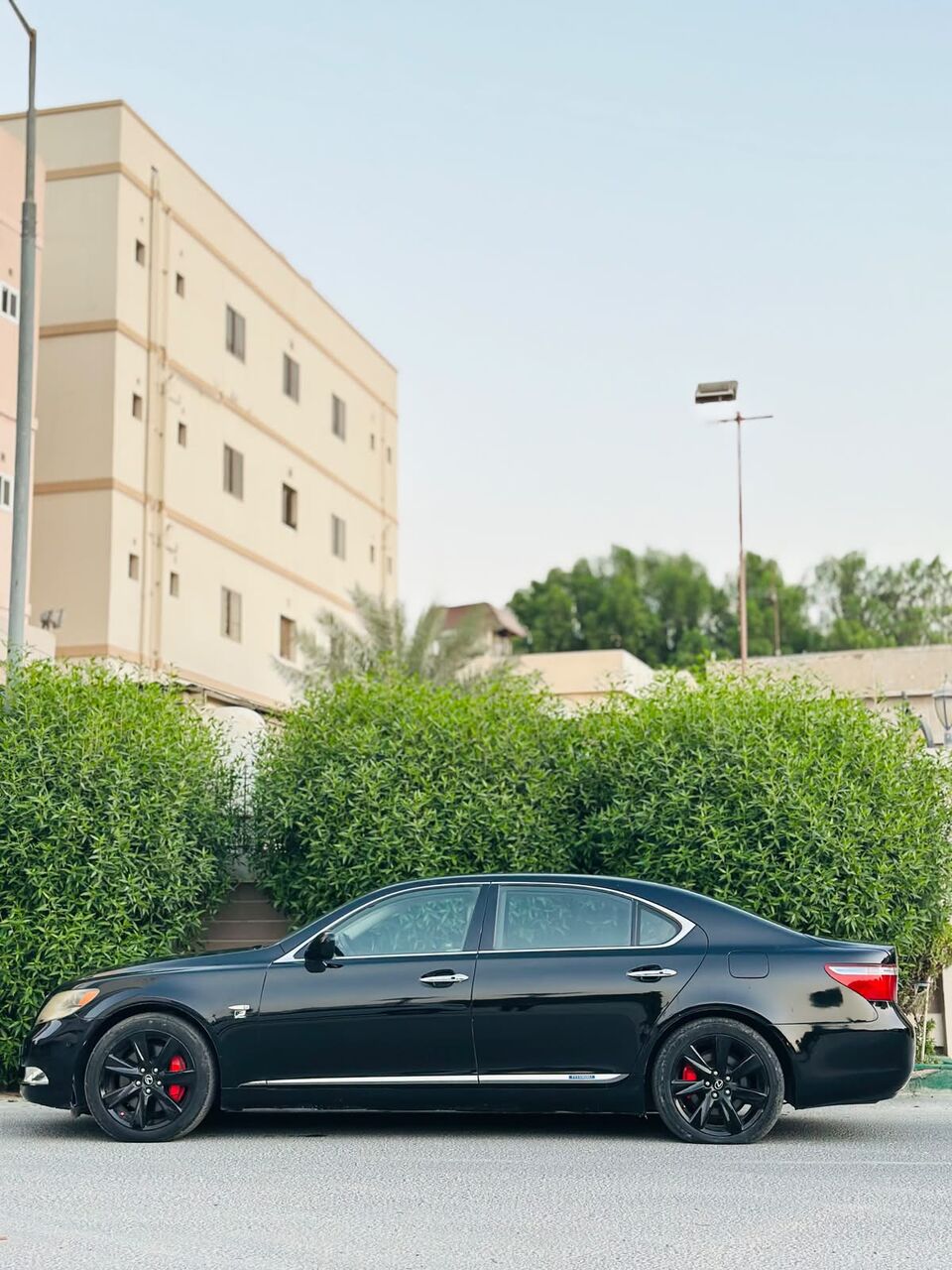 Segaya, Vehicles, Cars & Trucks , BHD 1950,  Lexus LS 460,  2009,  Automatic,  130000 KM,  LEXUS LS460  MODEL FULLY LOADED ZERO ACCIDENT CAR CALL OR WHATSAPP ON 35400768