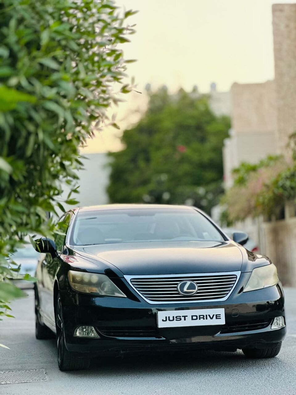 Segaya, Vehicles, Cars & Trucks , BHD 1950,  Lexus LS 460,  2009,  Automatic,  130000 KM,  LEXUS LS460  MODEL FULLY LOADED ZERO ACCIDENT CAR CALL OR WHATSAPP ON 35400768