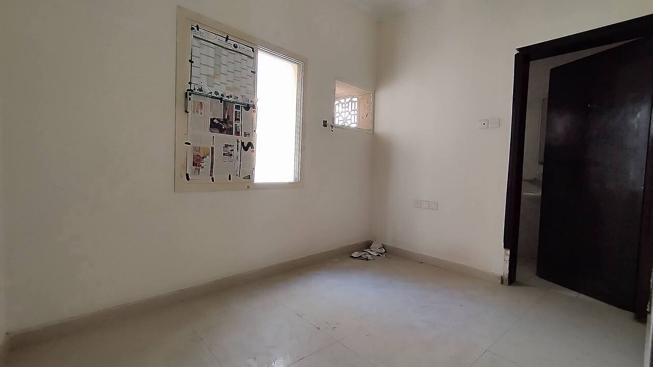 Manama, Apartments, Flats, Houses & Villas, BHD 120/year,  2 BR,  Tashan:- 2Bhk Unfurnished Flat On Rent..