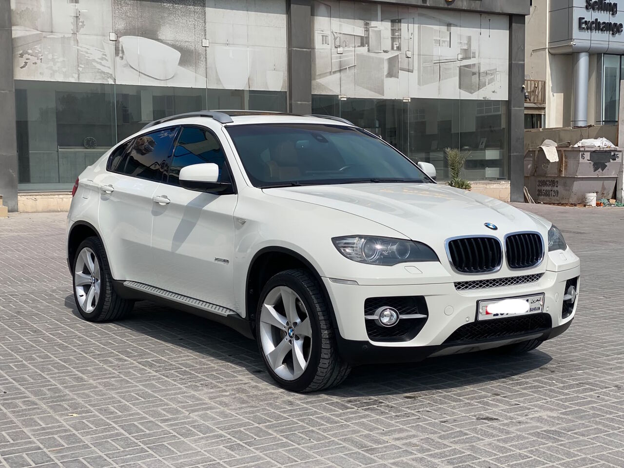 Manama, Vehicles, Cars & Trucks , BHD 2700,  BMW X6,  2011,  Automatic,  146300 KM,   /  (White)