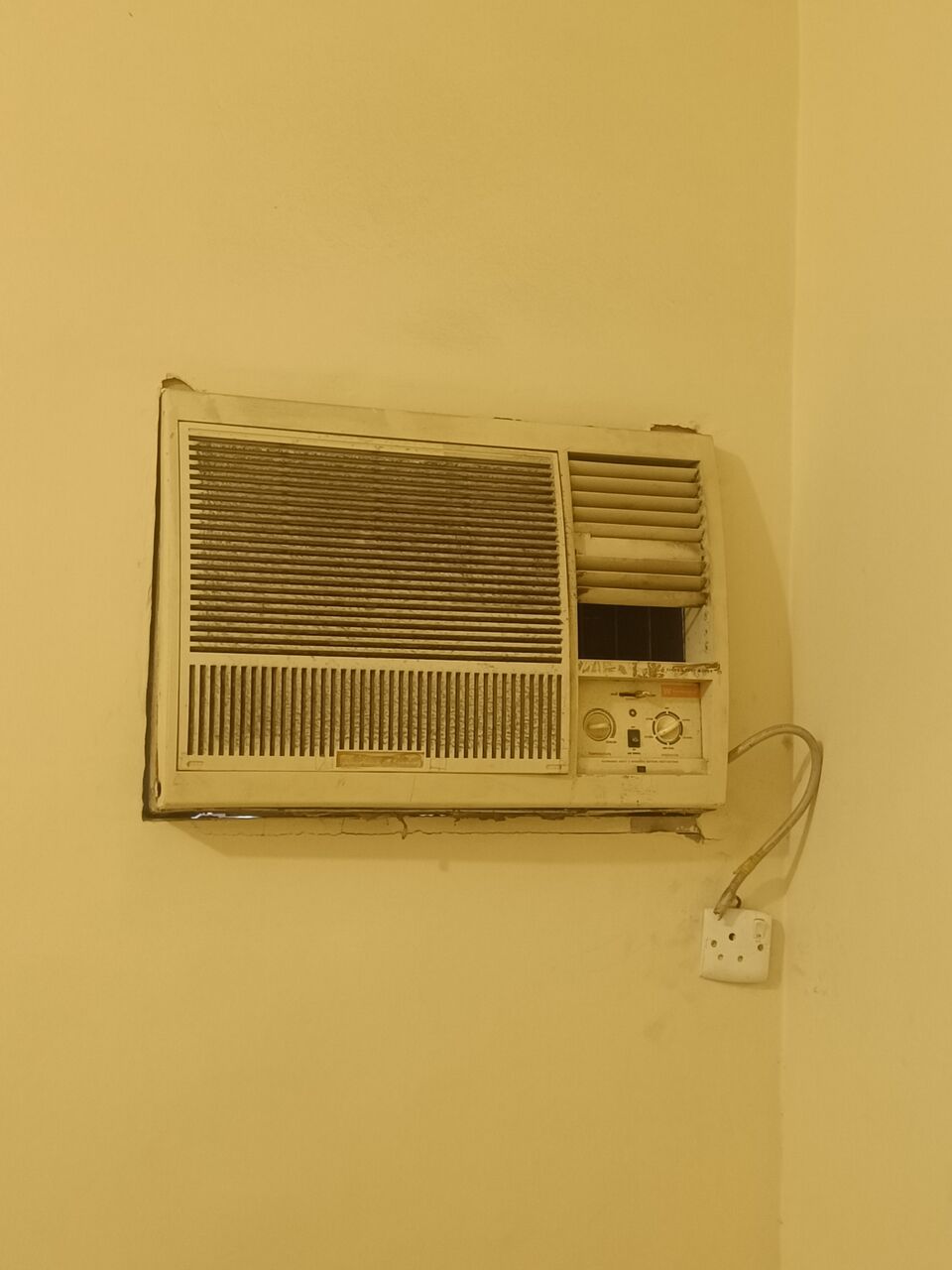 Jeddah, Household Items, SAR 850,  Urgent Relocation Sale: 2 Heavy-Duty Window ACs &ndash; Excellent Cooling (850 SAR For Both)