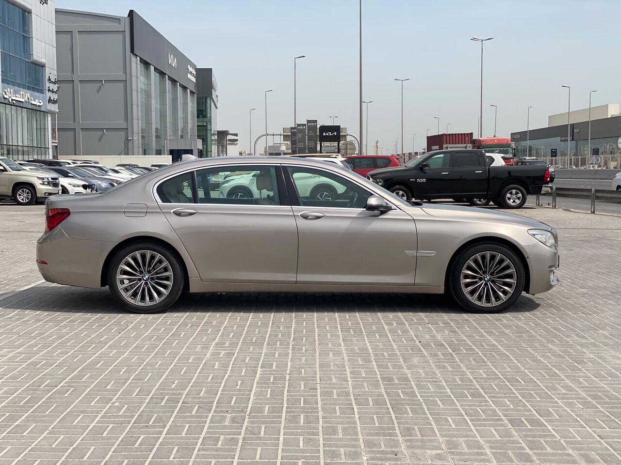 Manama, Vehicles, Cars & Trucks , BHD 3600,  BMW 730Li,  2015,  Automatic,  129900 KM,    (Silver)