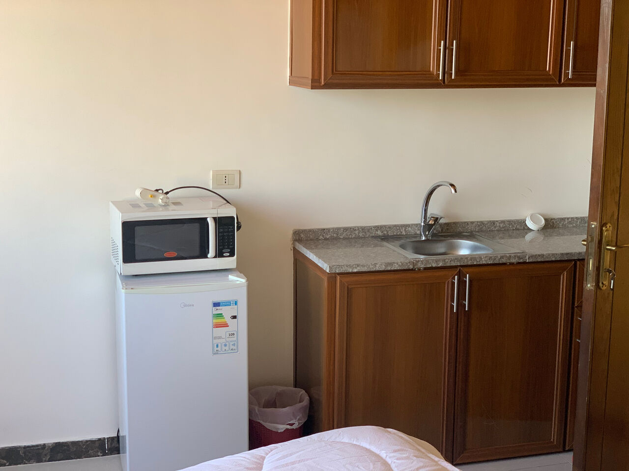 Amman, Apartments, Flats, Houses & Villas, JOD 190/month,  1 BR,  Cozy Studio For Rent Close To Jordan University And King Hussein Cancer Centre