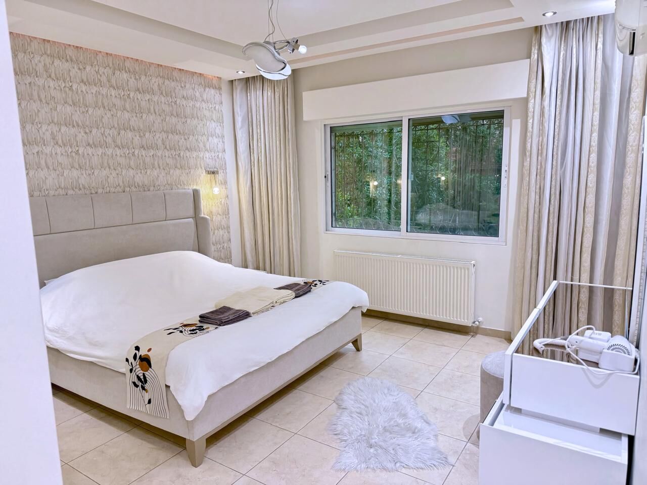 Amman, Apartments, Flats, Houses & Villas, JOD 15/year,  Furnished,  3 BR,  195 Sq. Meter,  Apartment For Rent In Al-Rabiyah