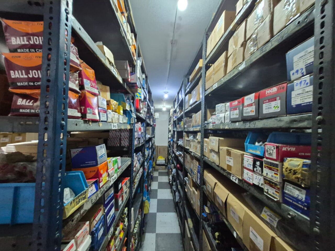 Al Marwah, Automotive, للتقبيل محل Isuzu Parts Shop For Transfer