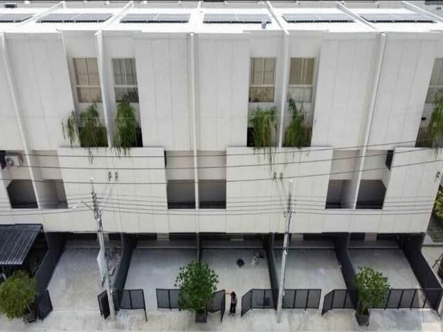 Bangkok, Villas, THB 65000,  1 Sq. Feet,  Rent A 3-storey Townhome In Nue Verse, Krungthep Kreetha, Double Volume, Fully Furnished