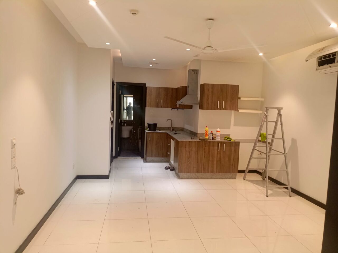 Manama, Apartments, Flats, Houses & Villas, BHD 180/month,  1 BR,  One Bedroom Flat For Rent With EWA|With Acs