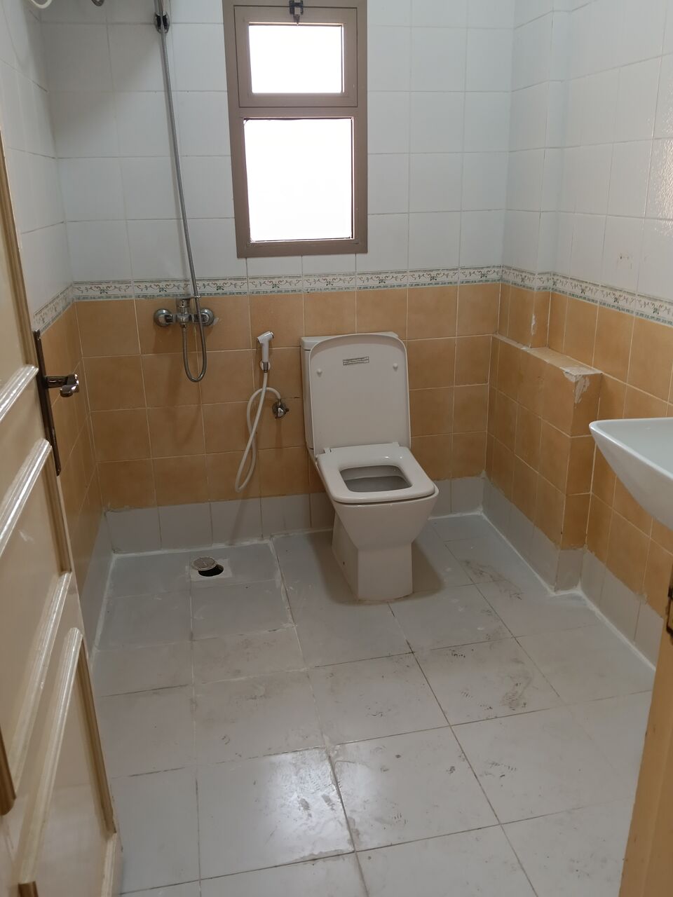 Ras Rumman, Apartments, Flats, Houses & Villas, BHD 350/month,  3 BR,  3 Bedroom Semi Furnished Flat For Rent With Ewa