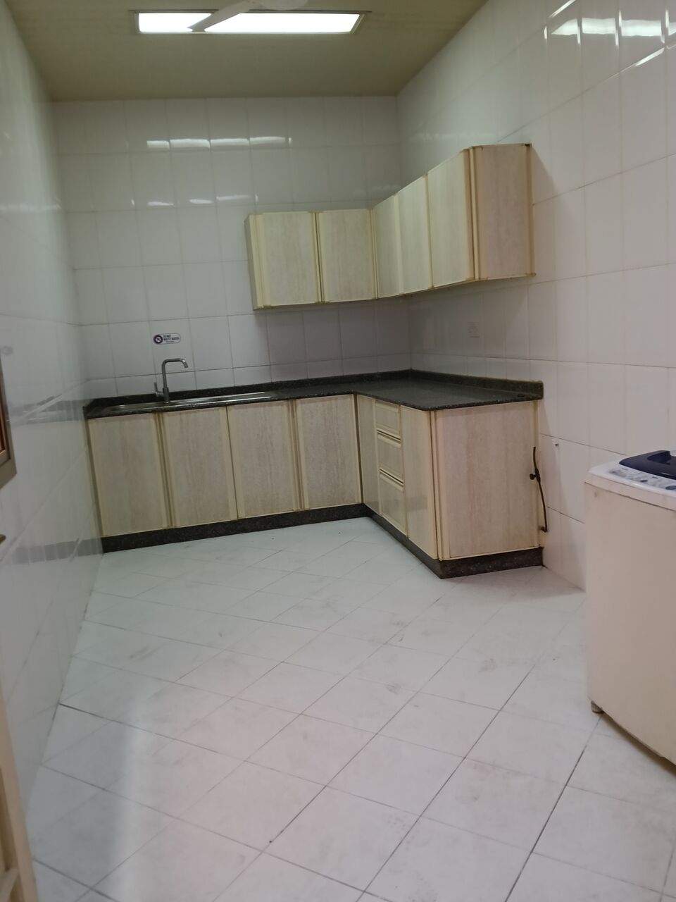 Ras Rumman, Apartments, Flats, Houses & Villas, BHD 350/month,  3 BR,  3 Bedroom Semi Furnished Flat For Rent With Ewa
