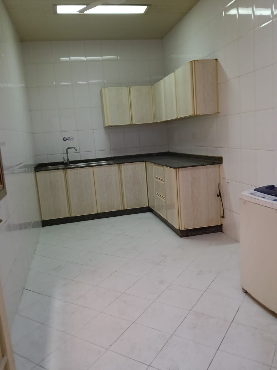 Ras Rumman, Apartments, Flats, Houses & Villas, BHD 350/month,  3 BR,  3 Bedroom Semi Furnished Flat For Rent With Ewa