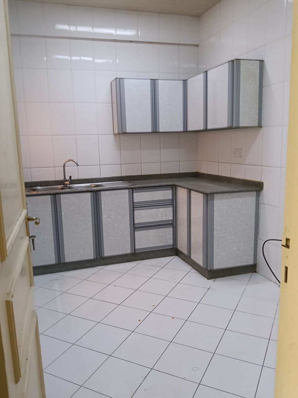 Ras Rumman, Apartments, Flats, Houses & Villas, BHD 280/month,  2 BR,  2 Bedroom Semi Furnished Flat For Rent With Ewa