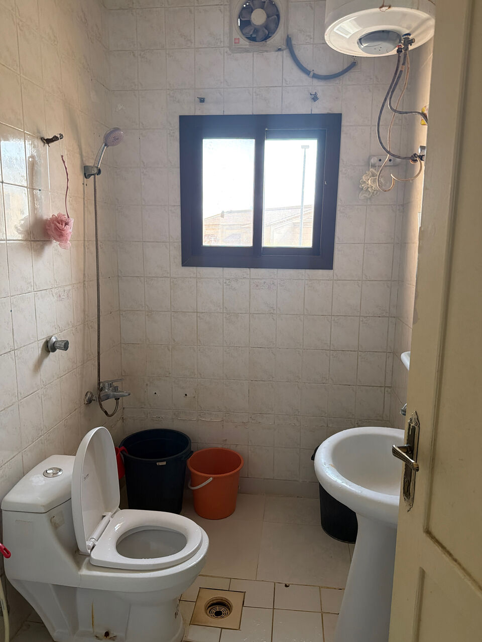 Jubail, Apartments, Flats, Houses & Villas, SAR 600/month,  1 BR,  Bed Space Availble For Executive Muslim Bachelor (kerala People Only)