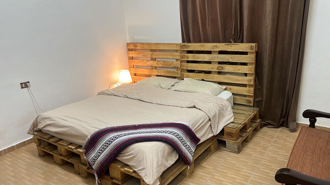 Amman, Rooms for Rent, JOD 250/month,  Furnished,  170 Sq. Meter,  Rooms For Rent In Jabal Amman
