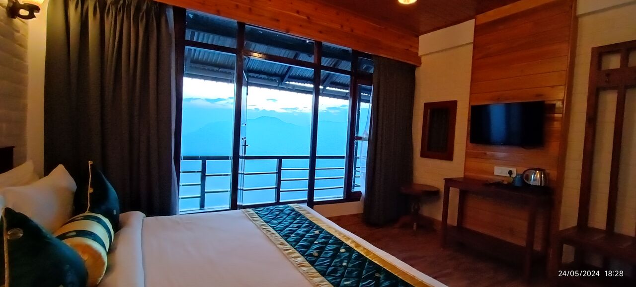 Mumbai, Travel, Hotel For Couples In Kalimpong &ndash; Delo Retreat By Sunhill Hotels & Resorts