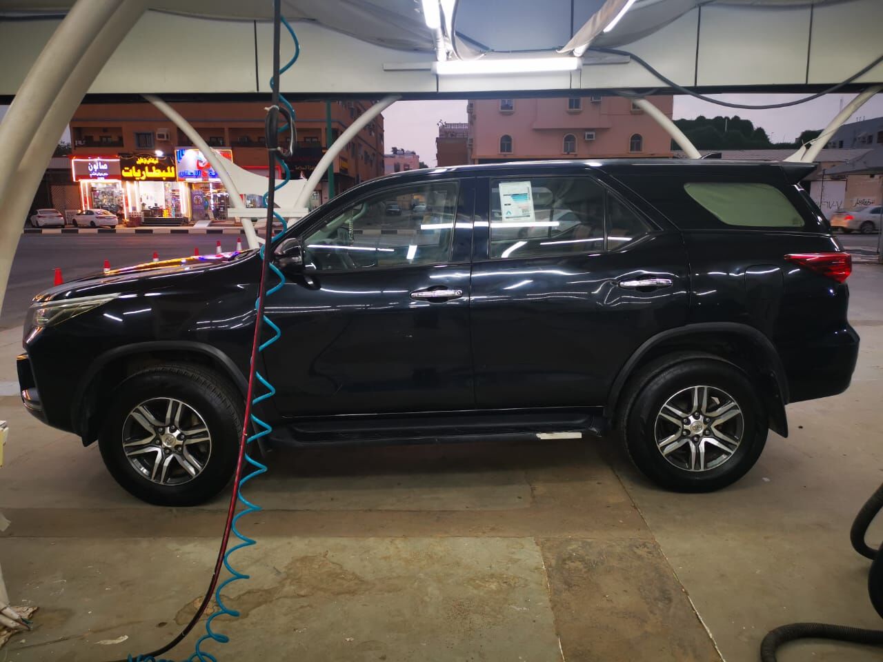 Riyadh, Vehicles, Cars & Trucks , SAR 83,  Toyota Fortuner,  2021,  Automatic,  180 KM,  2nd Owner- Excellent Condition - Royal Black Color
