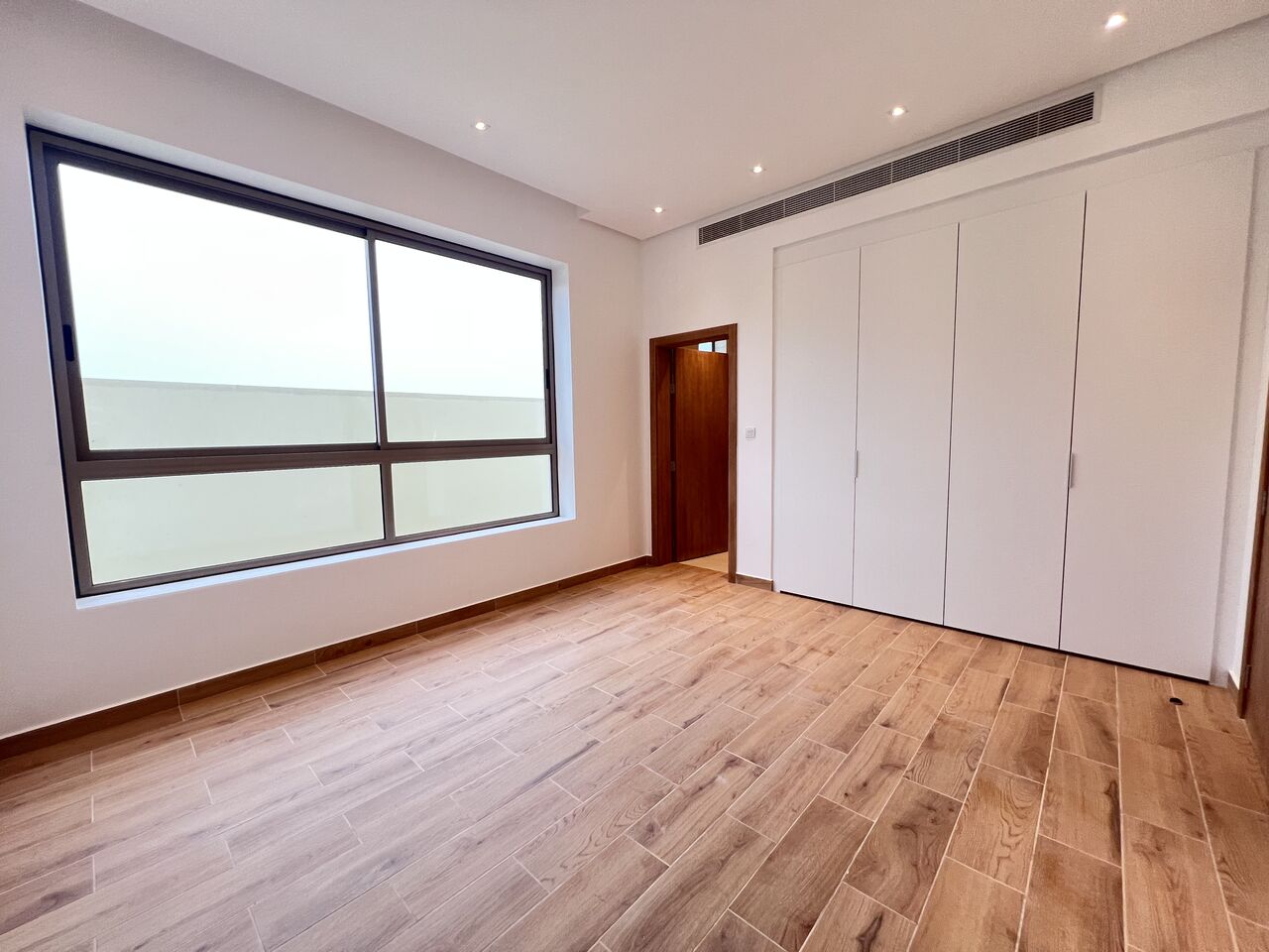 Janabiya, Villas, BHD 1000,  390 Sq. Meter,  4BR Villa In Janabiya | Pool & Gym | Near El Mercado Mall