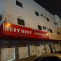 SAR 500/month,  Bed Space Available In 3 Bedroom Furnished Flat For Executive Bachelors