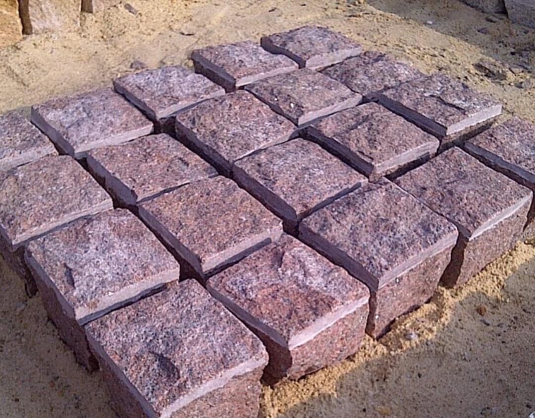 Faridabad, Materials, INR 23,  Red Granite Cobblestone Wall Cladding In Delhi NCR 9311658285v