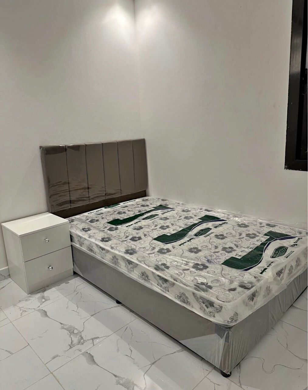 Jeddah, Furniture, Brand New All Sizez Beds Are Available In Multiple Color And Designs