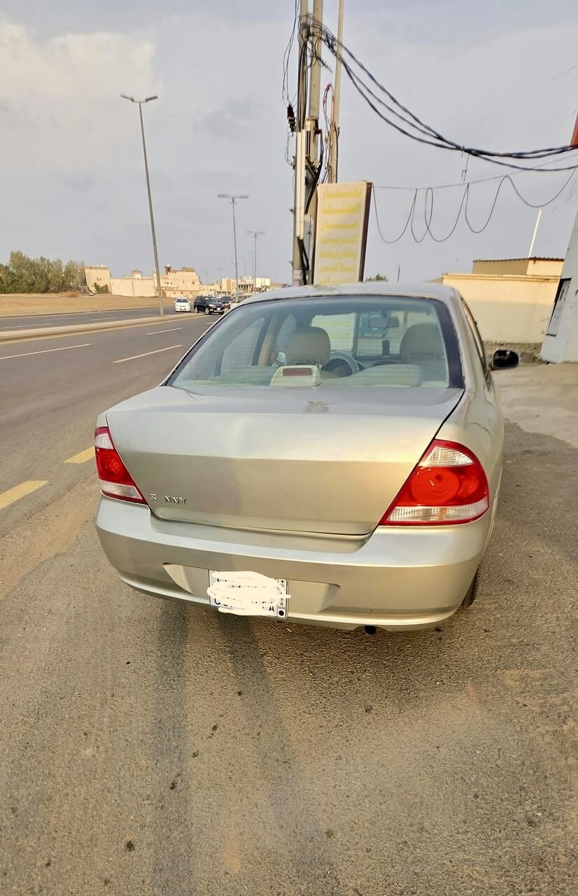 Jizan, Vehicles, Cars & Trucks , SAR 10000,  Nissan Sunny,  2009,  Manual,  175000 KM,   ,175000KM , 10000 Sar Clean Exterior And Interiior