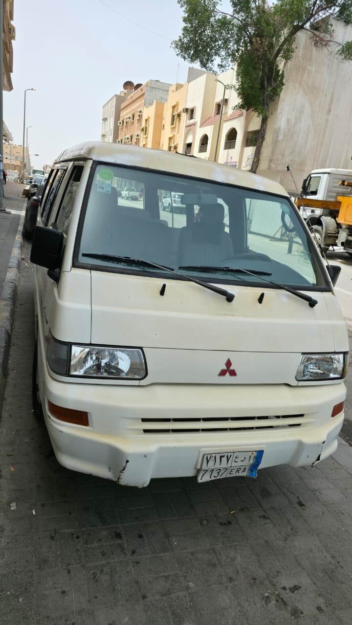 Jubail, Vehicles, Cars & Trucks , SAR 20000,  Mitsubishi L300,  2005,  Manual,  211000 KM,   Van