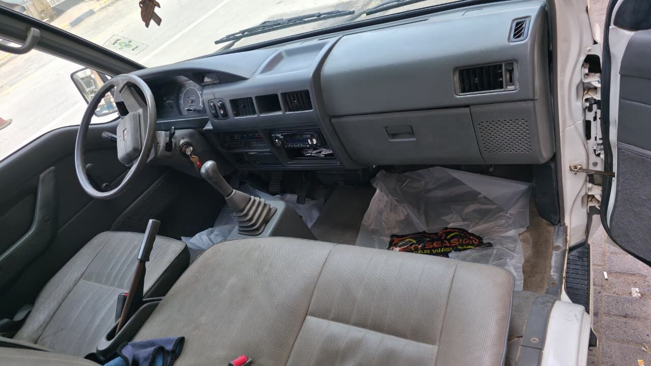 Jubail, Vehicles, Cars & Trucks , SAR 20000,  Mitsubishi L300,  2005,  Manual,  211000 KM,   Van