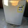 SAR 500,  Top-Load Washing Machine In Excellent Condition - Urgent Sale
