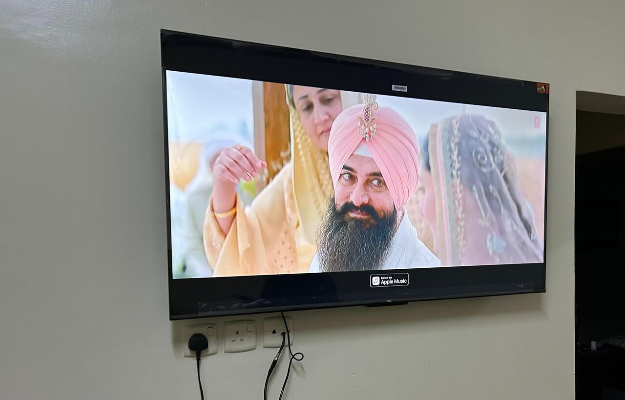 Al Hamra, Electronics, SAR 1100,  4K UHD TV (LCD)