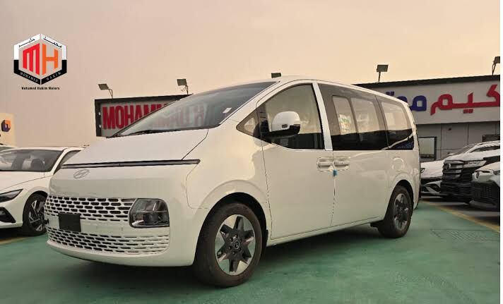 Yanbu, Logistics, 🚐 **VEHICLES WITH DRIVERS AVAILABLE FOR RENTAL – MONTHLY & YEARLY CONTRACTS**