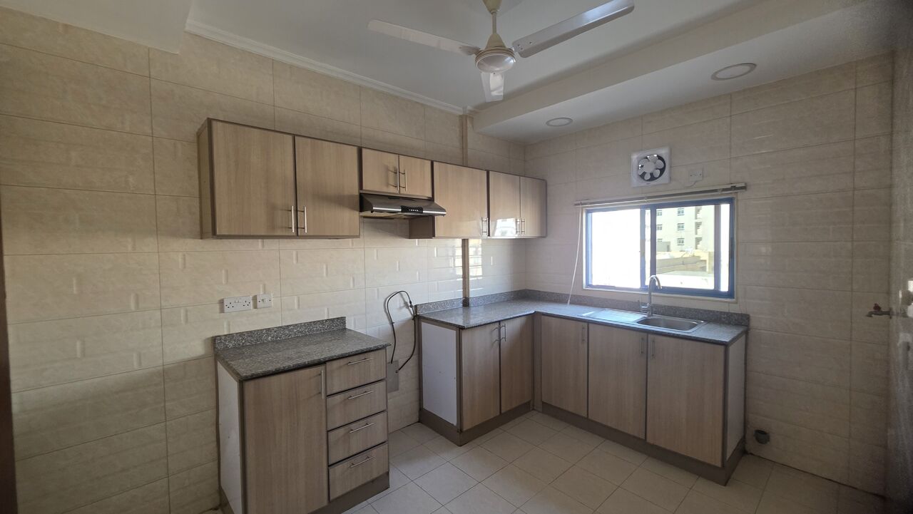 Manama, Wholesale Products, 2BHk Semi Furnished Bd220