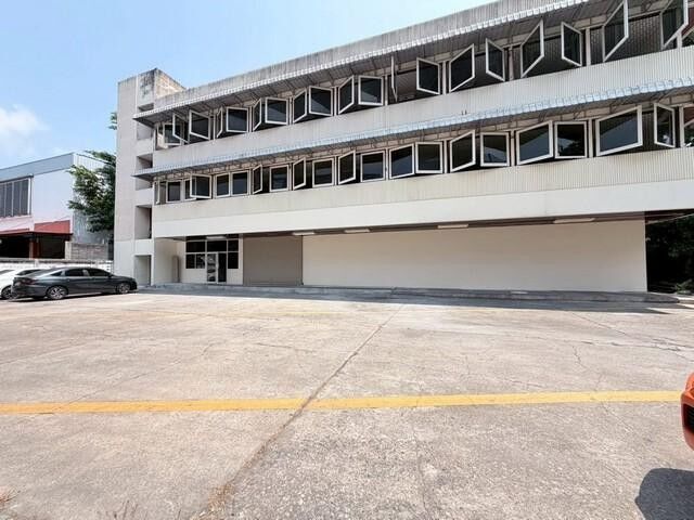 Bangkok, Villas, THB 150000,  0 Sq. Feet,  BR 1983 ให้เช่าอาคาร 3 ชั้น 1,180 ตร.ม. ย่านราชวัต