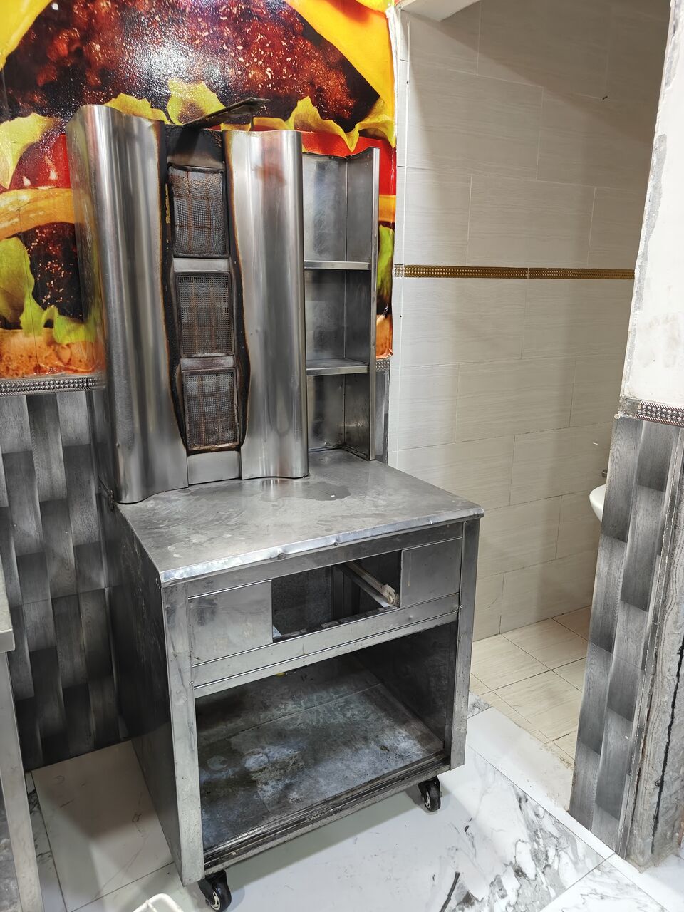 Juffair, Air Conditioners, BHD 150,  Used Shawarma Grill Machine For Sale &ndash; BHD 150